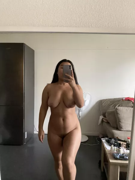 4’11, Chinese, that’s it. by OS20RA