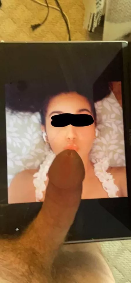 42 y/o married guy doing private tributes for TEENS and COLLEGE girls (18-22 y/o ONLY). Send me pics of your young girlfriends, crushes or classmates and I’ll trib them with my old man cock. Include their age and yours for a faster response. Everything by Any_Jellyfish7274