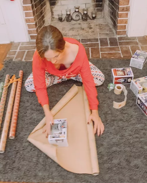 43F Love giving gifts. by _wildlifemama_