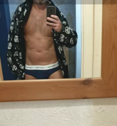 (45) dad of 2, good morning from here in the UK. by Cute-Hour3768