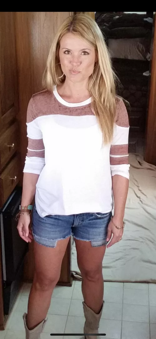 45 mom by anywherebut15