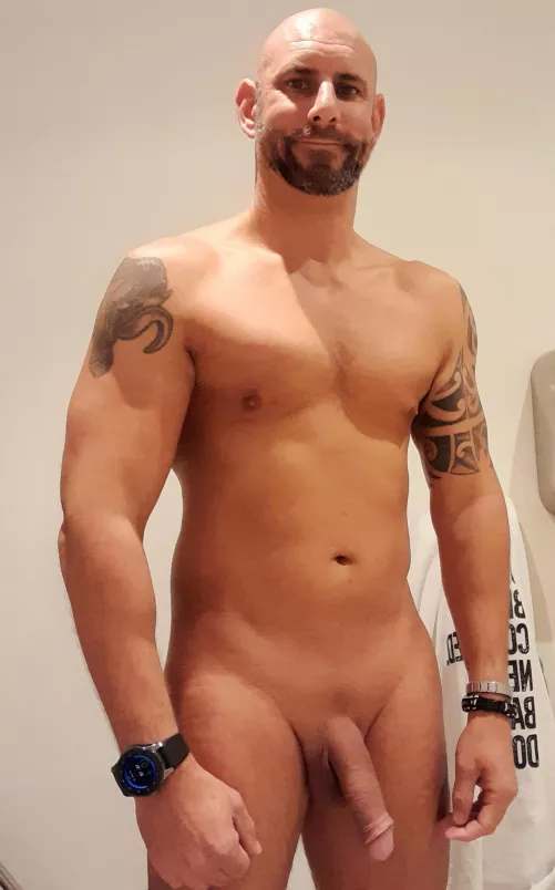 45yo, 180lbs, 6'0 UK 🇬🇧 by Sorryicantthinkofone