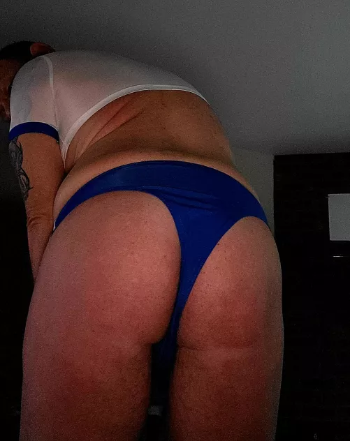 46 bi btm with your Christmas eve gift. Dm's welcome! by b091875