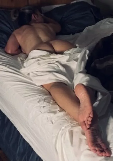 46yr old mom, nurse and gym rat by LeahCoy