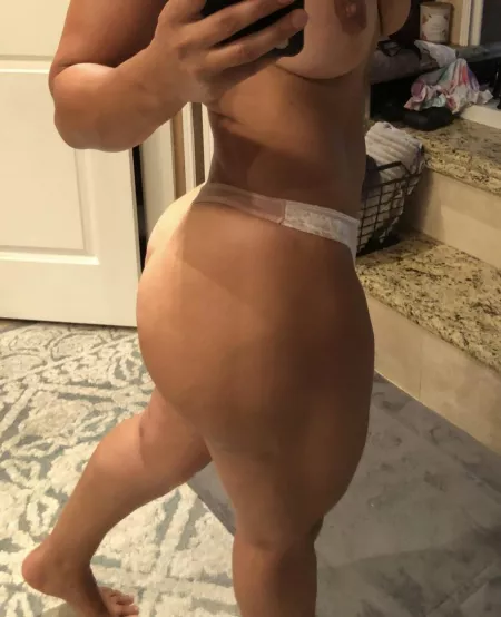 47 year old milf. Like what you see? by Sexynalgonajade