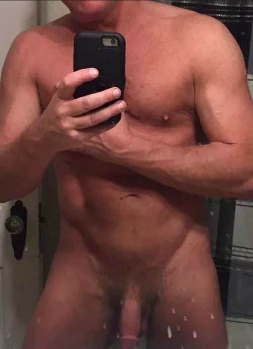 48 horned up on this Friday night by boxerboner