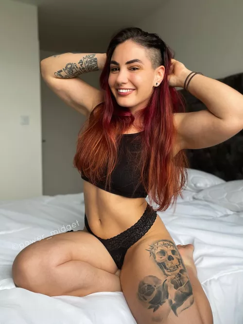 4ft 8” little cutie 🥰 by power_midget