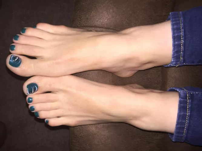 4th hole by Maleficent-Cap237