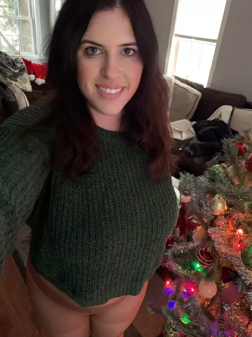 5 more days till Christmas🧑‍🎄. I need some Wolford pantyhose and Craft IPA’s. by Granitestaterxxx