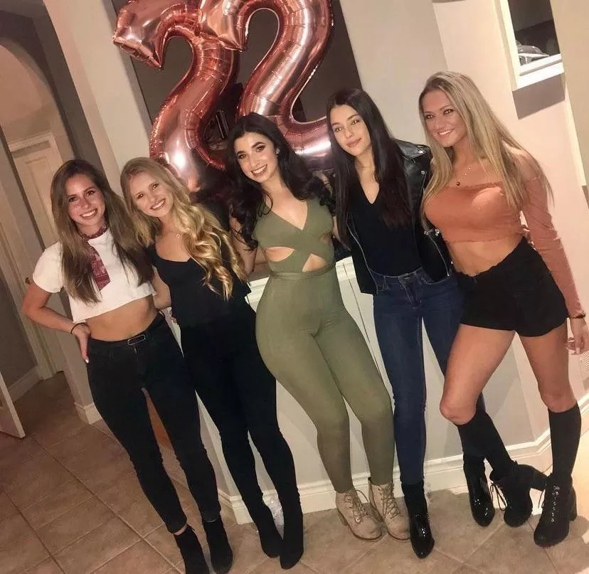 [5] no clue who’s birthday it is. posted by lavalampharry1010