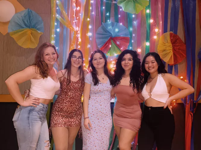 [5] who would you take back to your dorm from the college party? by EasyRub0