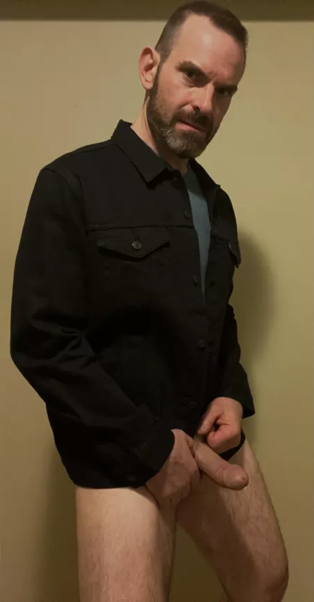 [50] Does my new coat fit okay? by OddCauliflower2356