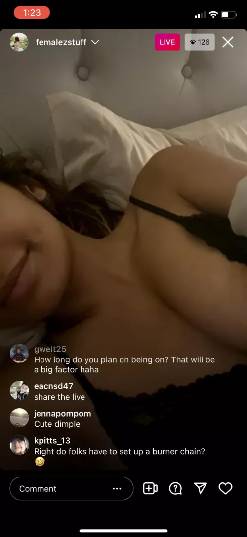 500 viewers for a flash @femalezstuff on ig!! by LavishFiend