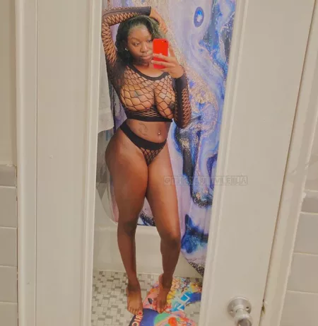 5’11 with a creampie fetish by theyluvvleilaa