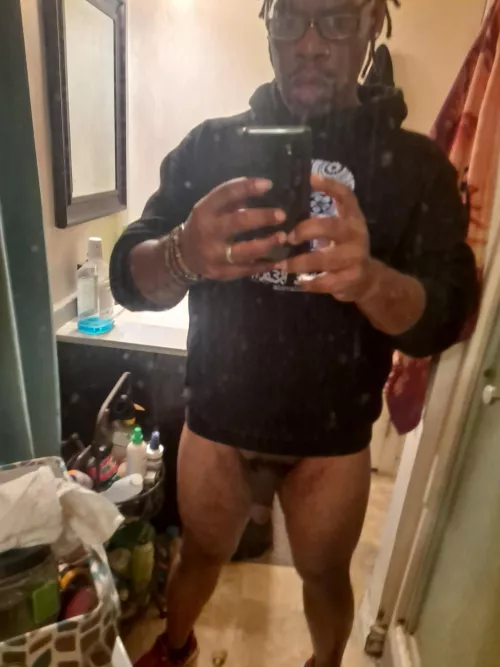 [52] [CA] [M4M] [Inland Empire] daddy's home after a long day and good workout..... I need some relief! HUBBY doesn't put out! by BigBoodyVersBTM