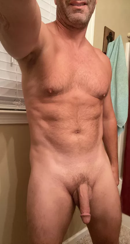 (52), just rolled out of bed by keyman22