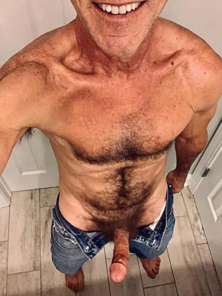 [55] Can you meet me in the bathroom? by Richard_Darrow