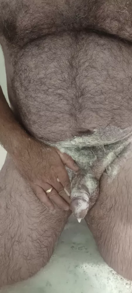 [55M] Hairy chest and soapy balls by Largowards