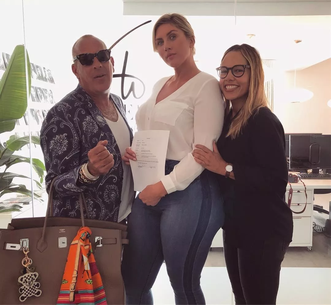 6‘1 curves. posted by LasherDeviance