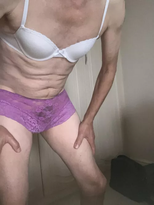 (63) on my way to work, have a great day everyone 💋 by Turbulent-Tip2120