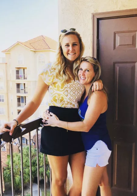 6’4” Taryn Kloth by LikeEmBig919