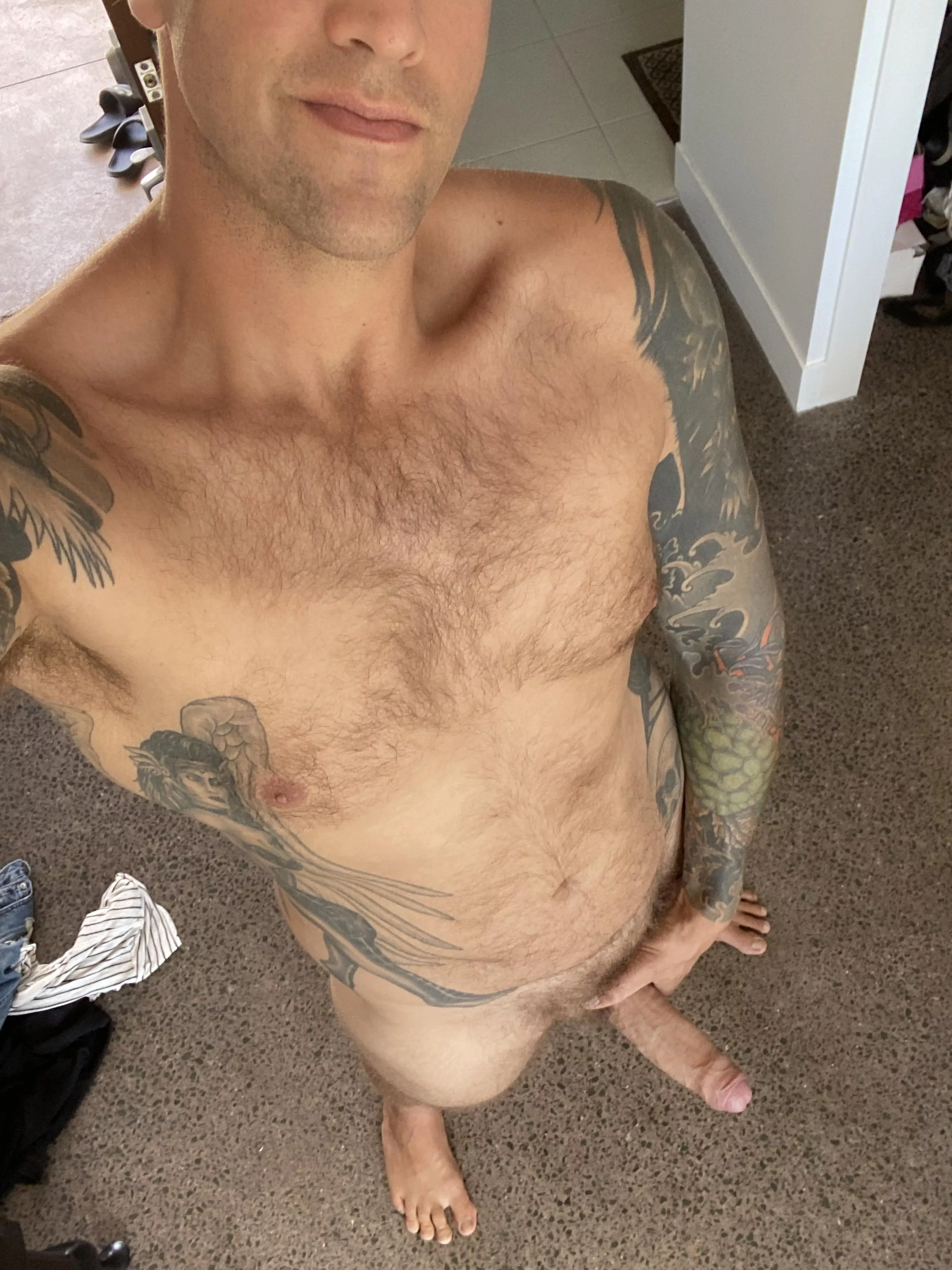 6’5” tall kiwi guy with an uncut dick full sleeves n ribs… posted by 56789_Really