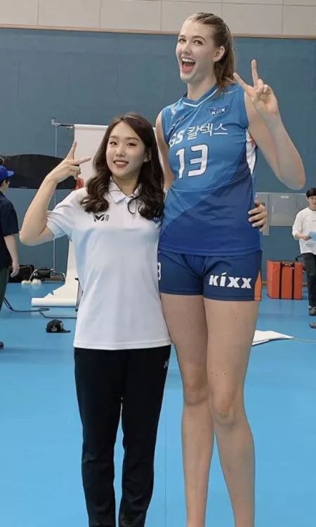 6’8” (But Probably Taller) Merete Lutz by LikeEmBig919