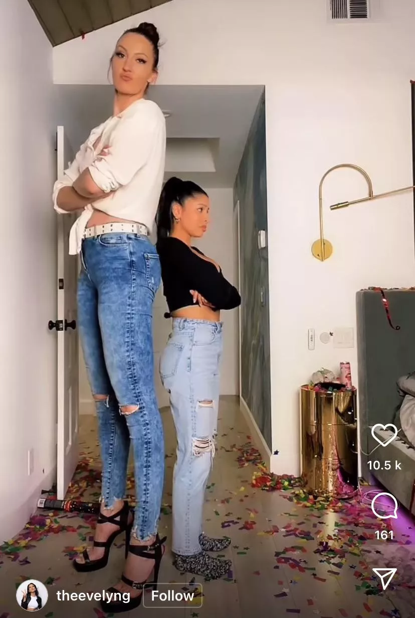 6’8 Ekaterina Lisina 7’2 in heels v 5’3 Evelyn Gonzalez posted by fcazaldo