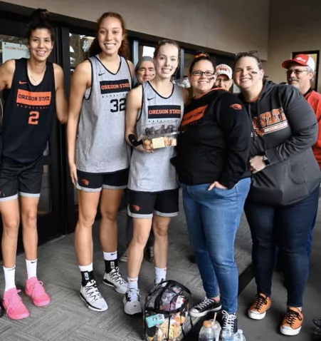 6’9” Andrea Aquino | 6’7” Patrica Morris by LikeEmBig919