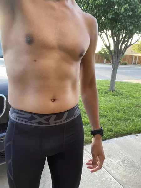 6-miler in 2XU compression shorts by CoachTJTeam