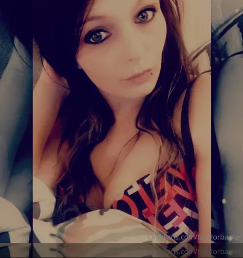 70% off Sale ⭐ $3 SUB ⭐Bored ❓ Lonely ❔Come play with this slutty Canadian girl❣ Daily Posts🍭NO PPV🍭Squirting🍭Anal🍭Toys🍭Custom FREE Give Aways🍭Customs Photo's & Video's🍭Video Calls🍭Cock Ratings🍭KINK FRIENDY 🍭 by Tayylorbarker