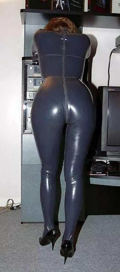 A ass for spanking by Hvalens