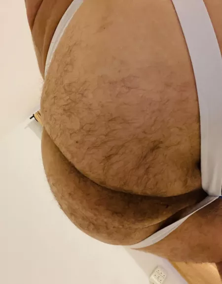 A bit hairy! by coolguy9112