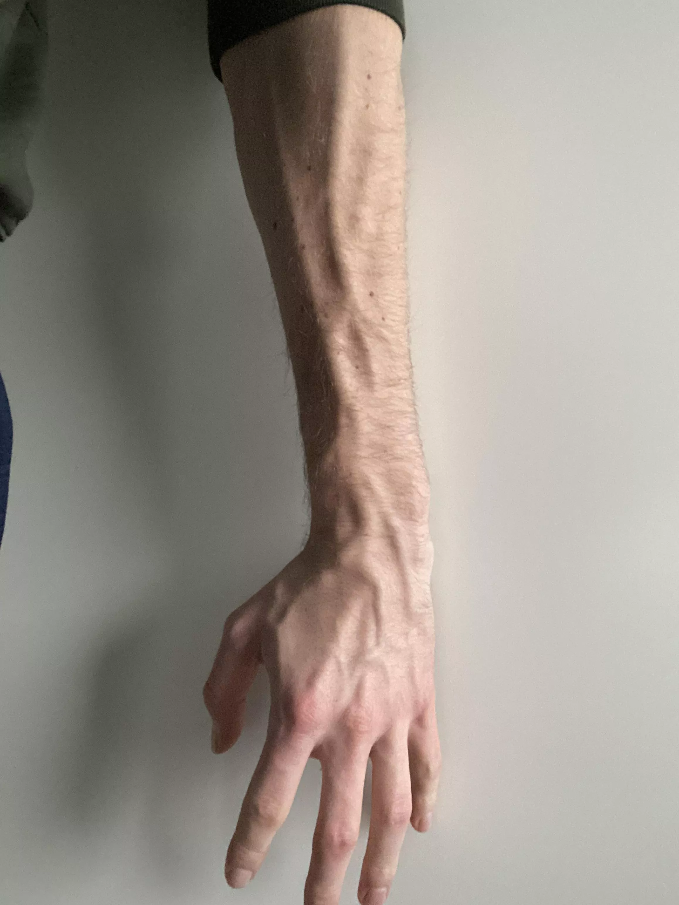 A bit of forearm and hand posted by DoYouLikeHands
