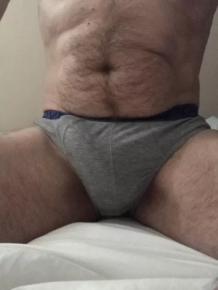 A brief glimpse. by Iwasnobeardortatts