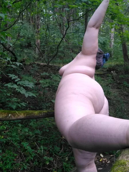 A dance in the woods by comeinsidemeetthemrs