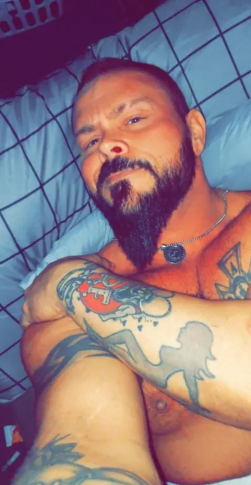 A day off means sleeping in naked 😉 by teddybiggs