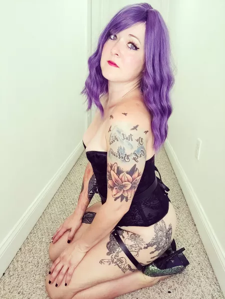 A different shade of neon than my usual! by gothic_popsicle