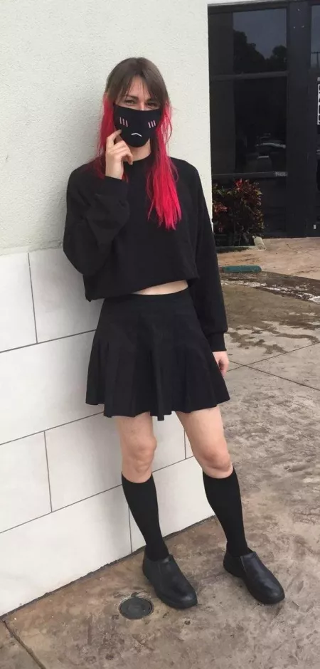 a feminine boy~ by awkward_kissser