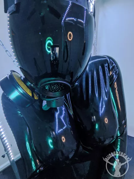 A fun Tuesday evening by kinkyrubberdoll