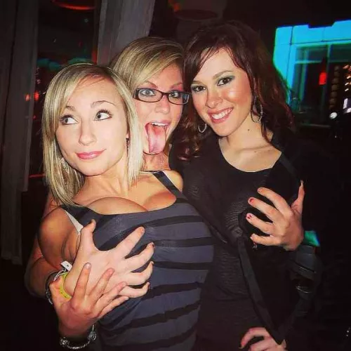 A good grip by onlyrealsmess