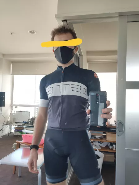 A guy just caught the lift with me like this by Muted_Ad3113