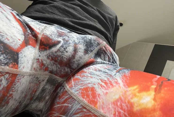 A hand full by eucollegekid