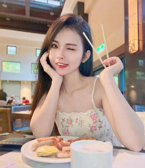 a healthy snack by n_existe_pas