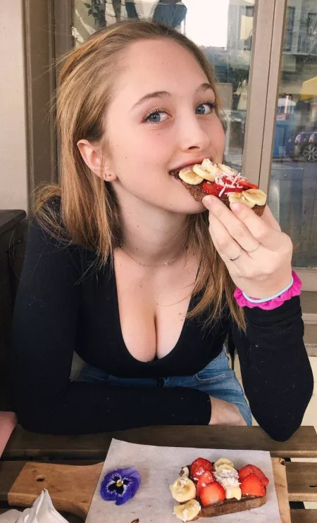 A healthy snack by poogramsupervisor