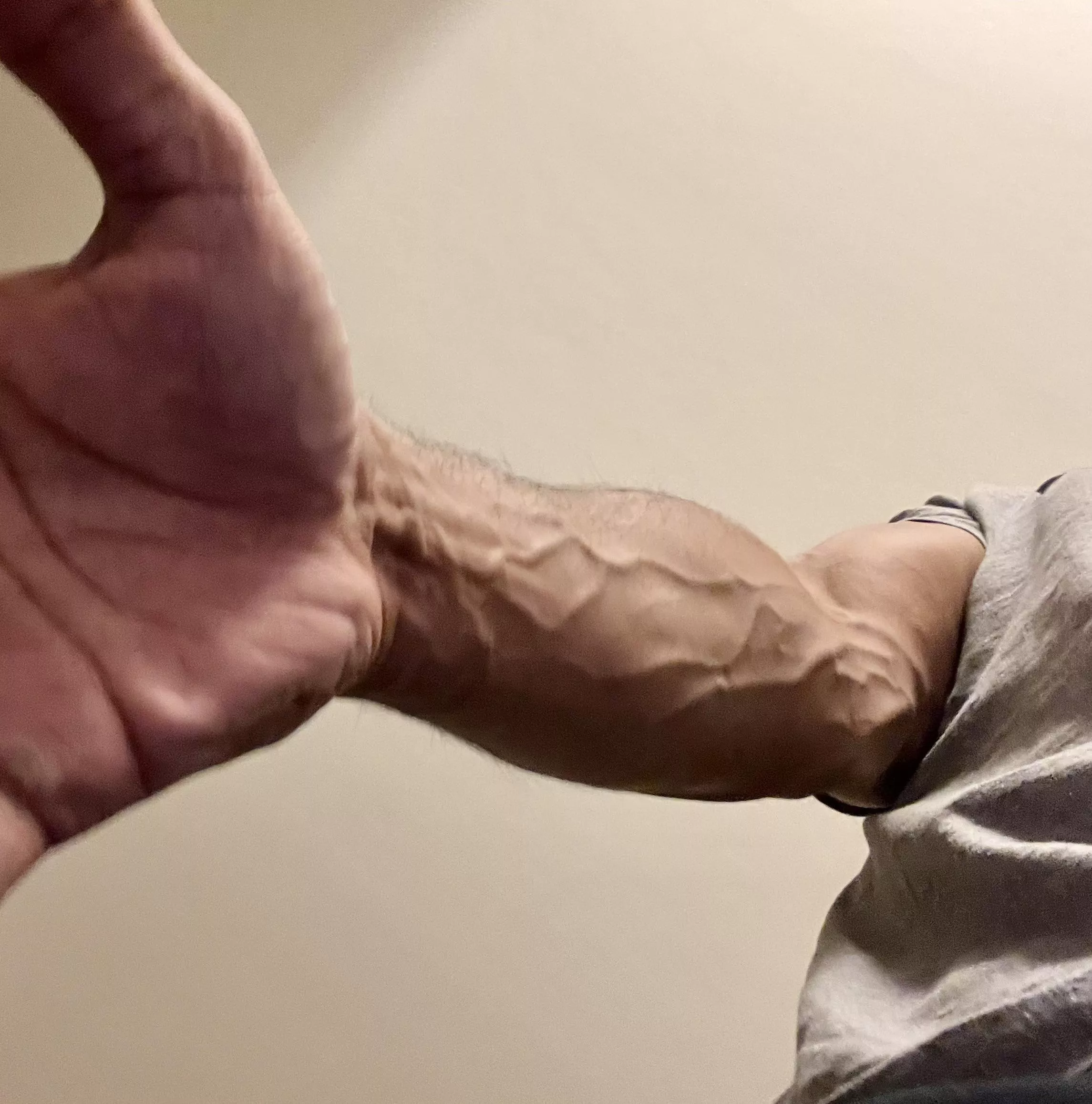 A helping hand posted by agentzzero