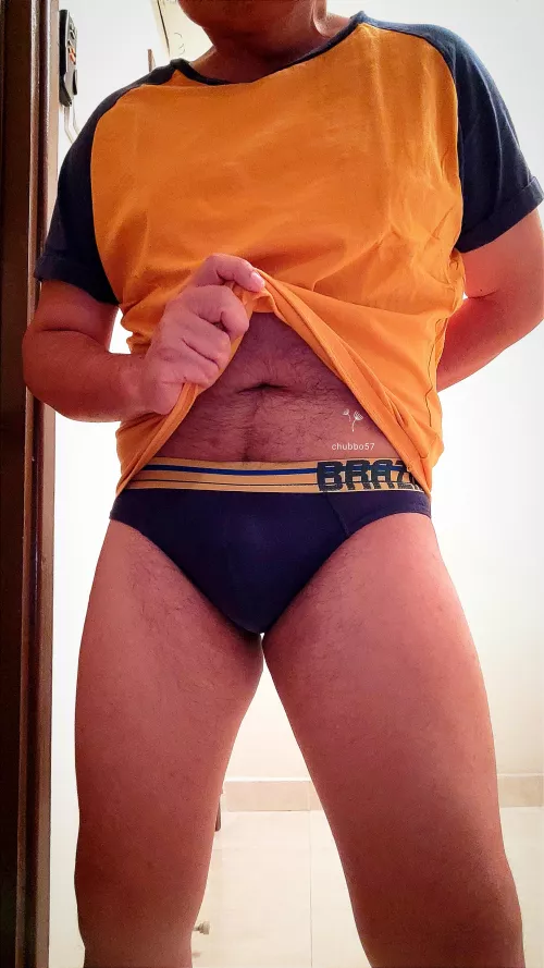 A homage to all the hot Latino papi chulo out there. 🔥💃🌶️🌮 by chubbo57