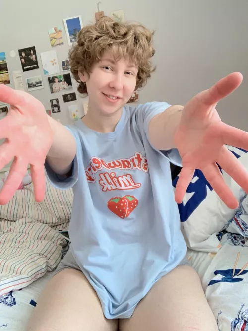 a hug for those of you who need it 🥰 by jcatboy