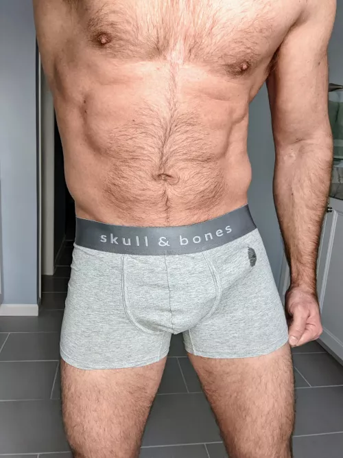 A leaky bulge by Potential-Sandwich99