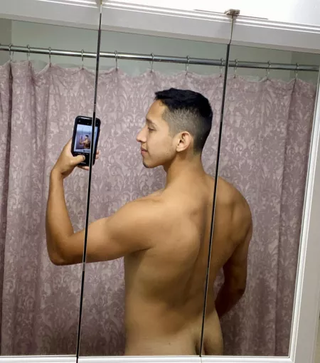 A lil back action tonight in honor of back day (peep the tanlines) by CacctusJacc